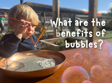 The many benefits of bubble blowing with your child!